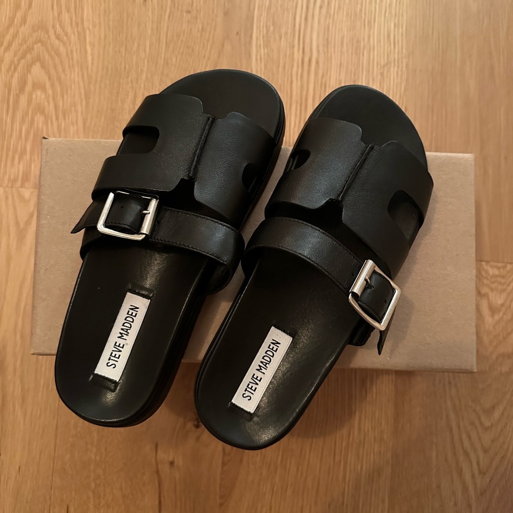 Steve Madden Mayhem Black Leather Sandal - 7.5